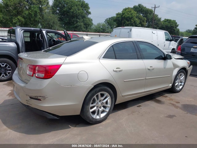 Chevrolet MALIBU 1LT 2015 1G11C5SL5FF345040 Image 4