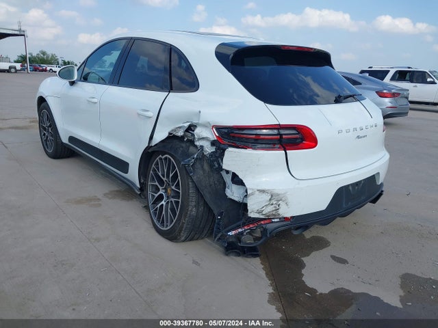 2018 PORSCHE MACAN WP1AA2A50JLB19639 Photo 2