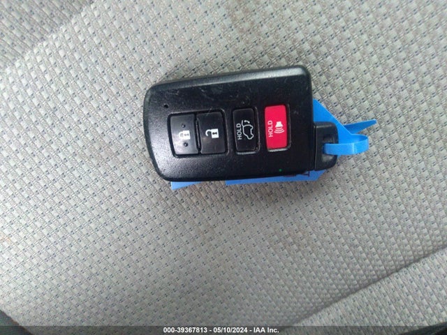 Toyota Rav4 Xle 2017 JTMRFREV0HJ110664 Image 11
