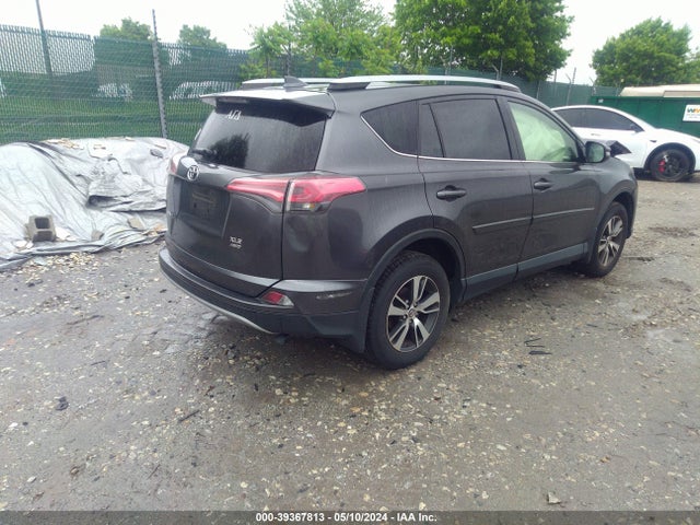 Toyota Rav4 Xle 2017 JTMRFREV0HJ110664 Image 4