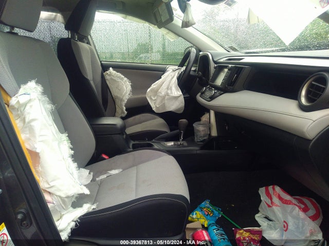 Toyota Rav4 Xle 2017 JTMRFREV0HJ110664 Image 5