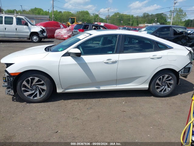 Honda CIVIC EX 2018 2HGFC2F74JH571880 Image 15