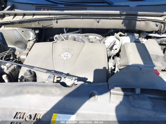 Toyota Highlander Xle 2019 5TDKZRFH9KS569736 Image 10
