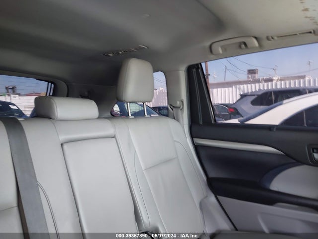Toyota Highlander Xle 2019 5TDKZRFH9KS569736 Image 8