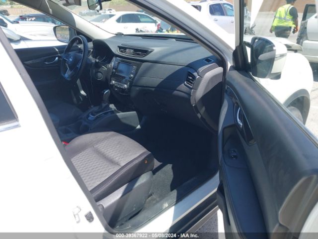 JN8AT2MT5JW492393 Nissan ROGUE SV