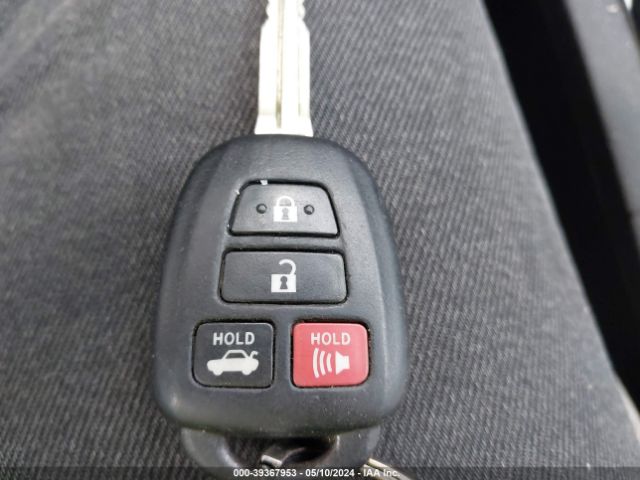5YFBURHE1HP648479 Toyota COROLLA LE