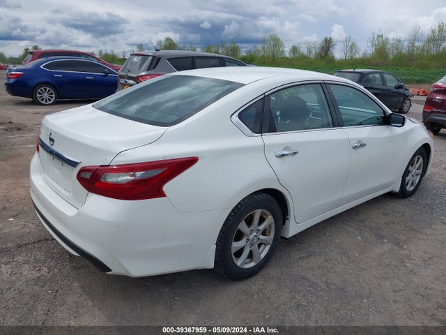 Nissan Altima 2.5 S 2018 1N4AL3AP0JC140452 Image 4