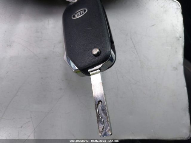 3KPF34AD9KE097316 KIA FORTE S