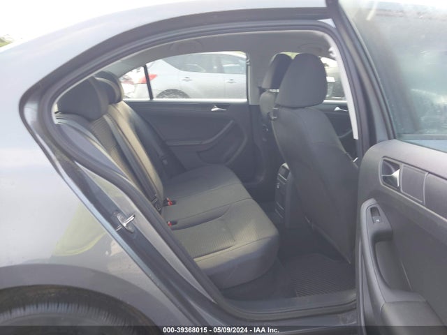 3VW1K7AJ7FM306274 Volkswagen Jetta 2.0l S