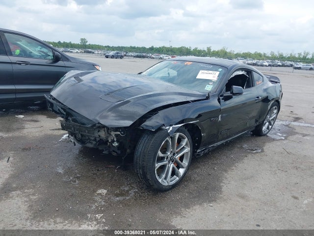 Ford Mustang Gt Premium 2018 1FA6P8CF9J5179847 Image 2