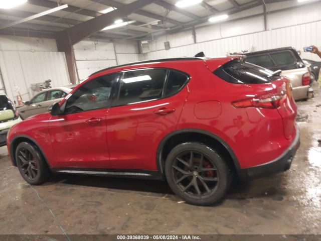 ZASPAKBN6K7C66608 Alfa Romeo Stelvio Ti Sport Awd