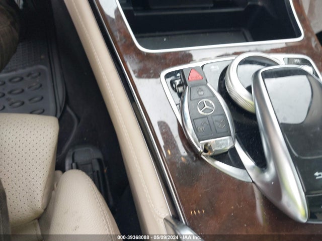 WDC0G4KB1GF063143 Mercedes-Benz Glc 300 4matic