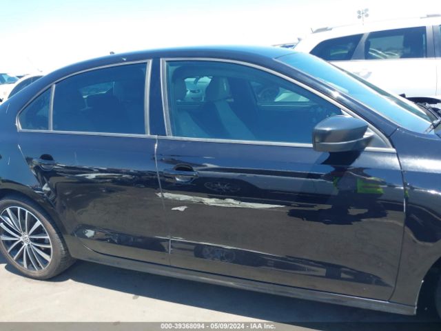 3VWD17AJ5GM218552 Volkswagen Jetta 1.8t Sport