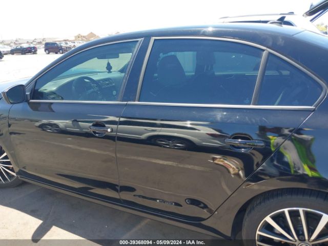 3VWD17AJ5GM218552 Volkswagen Jetta 1.8t Sport