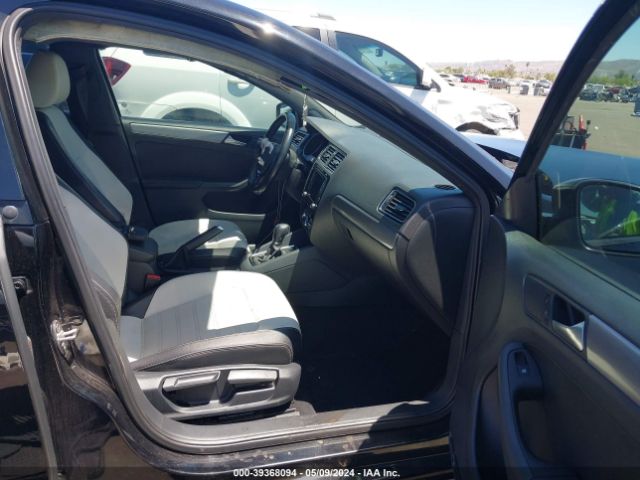 3VWD17AJ5GM218552 Volkswagen Jetta 1.8t Sport