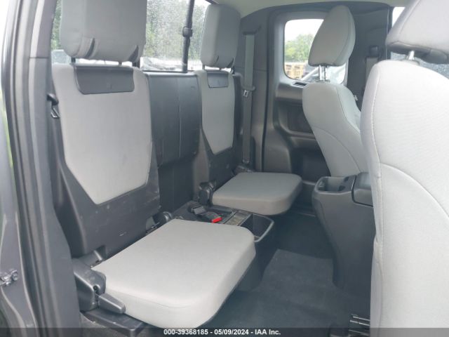 5TFRX5GN8HX098618 Toyota Tacoma Sr