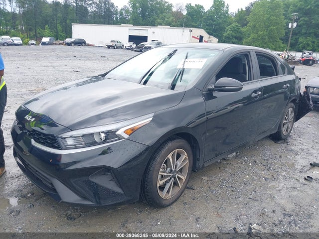 KIA Forte Lxs 2023 3KPF24AD0PE598685 Image 2