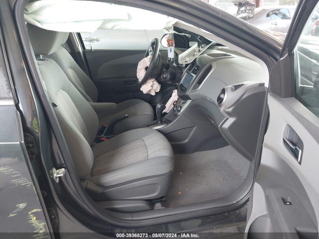 Chevrolet Sonic Lt Auto 2015 1G1JC5SGXF4135208 Image 5