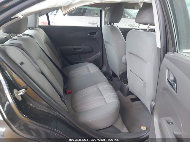 Chevrolet Sonic Lt Auto 2015 1G1JC5SGXF4135208 Image 8