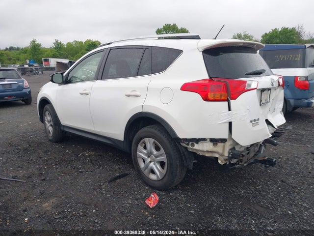 Toyota RAV4 LE 2015 JTMBFREVXFJ014409 Image 3