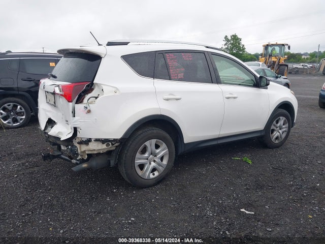 Toyota RAV4 LE 2015 JTMBFREVXFJ014409 Image 4
