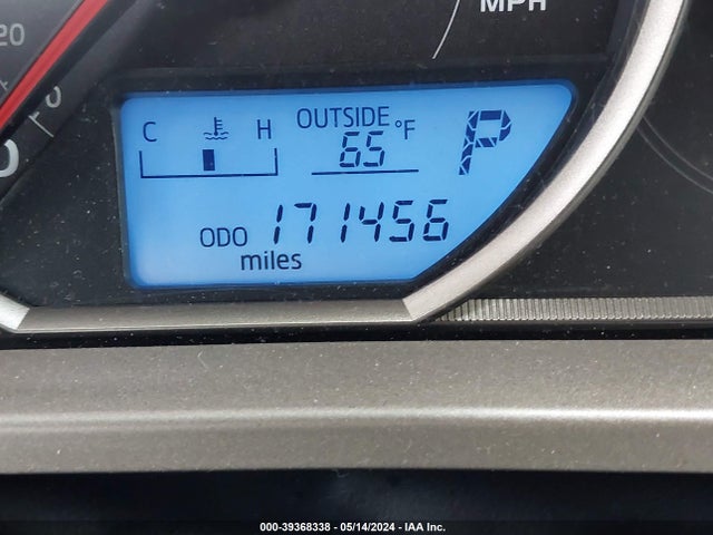 Toyota RAV4 LE 2015 JTMBFREVXFJ014409 Image 7