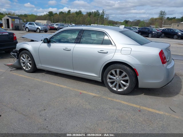 2C3CCARG7LH159175 Chrysler 300 Touring L Awd