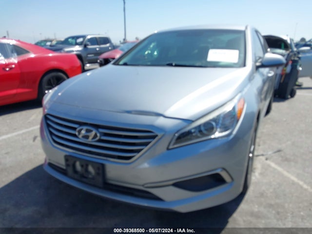 Hyundai SONATA SE 2017 5NPE24AF3HH550219 Image 6