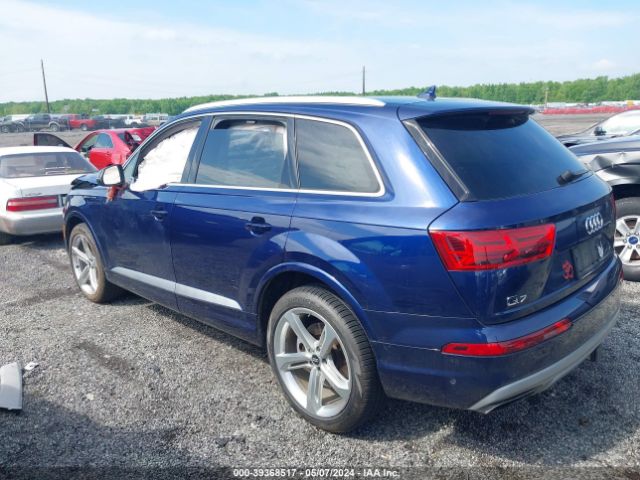 WA1VAAF75KD033689 Audi Q7 55 Premium