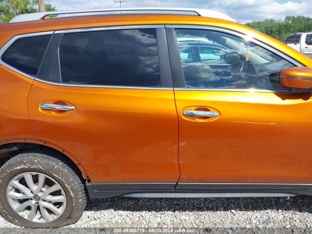 Nissan ROGUE SV 2018 JN8AT2MV8JW301387 Image 13