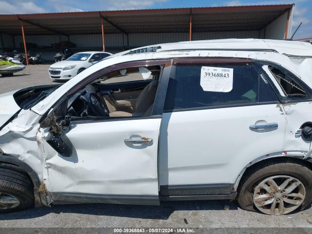 KIA Sorento Lx V6 2015 5XYKT4A79FG639905 Image 14