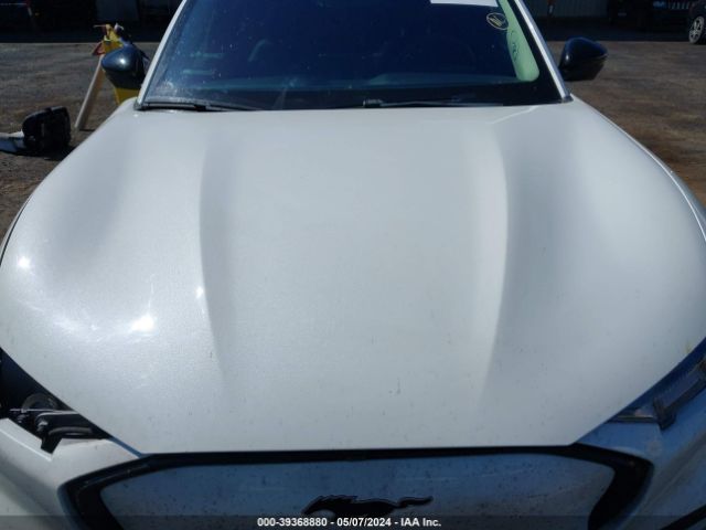3FMTK3SUXNMA12357 Ford Mustang Mach-e Premium