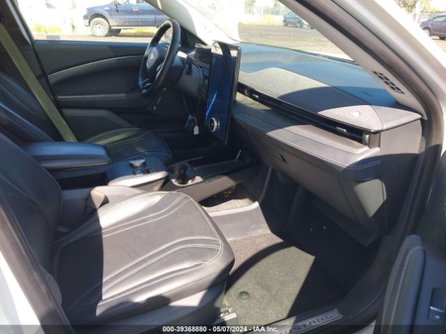 3FMTK3SUXNMA12357 Ford Mustang Mach-e Premium