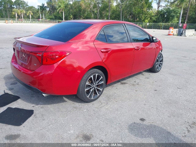 Toyota COROLLA SE 2017 5YFBURHE8HP654635 Image 4