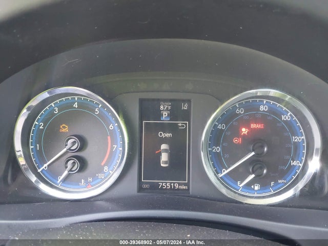 Toyota COROLLA SE 2017 5YFBURHE8HP654635 Image 7