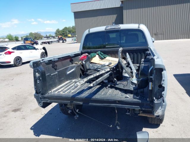 3TMCZ5AN2KM215549 Toyota Tacoma Sr5 V6