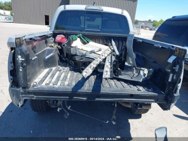 3TMCZ5AN2KM215549 Toyota Tacoma Sr5 V6