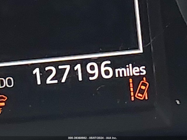 Toyota RAV4 LE 2018 JTMZFREV7JJ733981 Image 15
