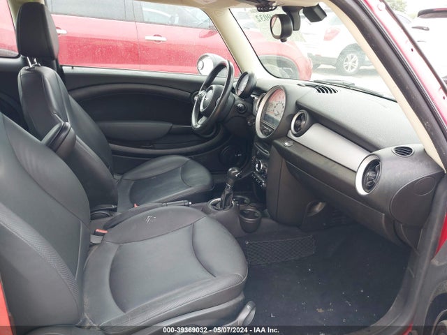 2013 MINI CLUBMAN WMWZF3C5XDT490432 Photo 4