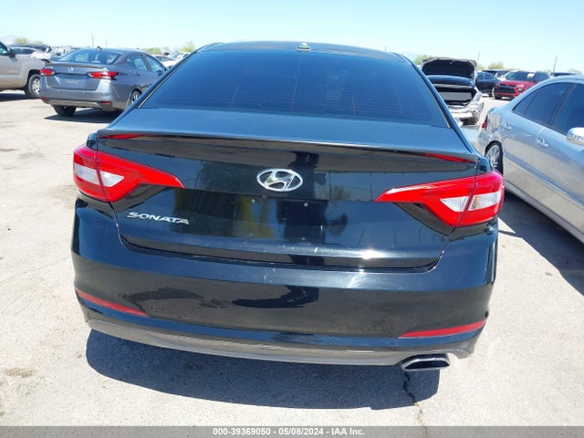 Hyundai SONATA SE 2015 5NPE24AFXFH021072 Image 17