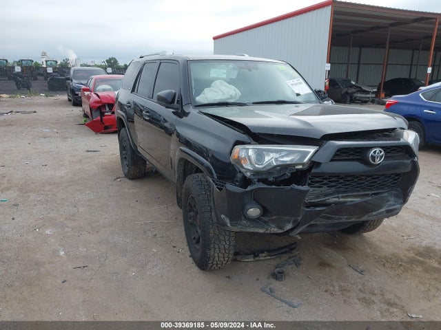 Toyota 4RUNNER SR5 2018 JTEZU5JR9J5177636 main image