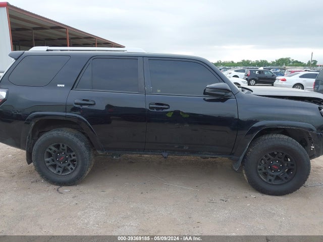 Toyota 4RUNNER SR5 2018 JTEZU5JR9J5177636 Image 13