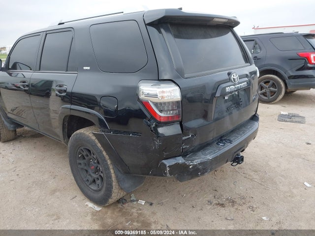 Toyota 4RUNNER SR5 2018 JTEZU5JR9J5177636 Image 17