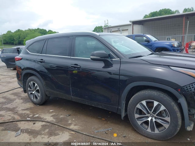 Toyota Highlander Xle 2021 5TDHZRBH3MS062091 Image 14