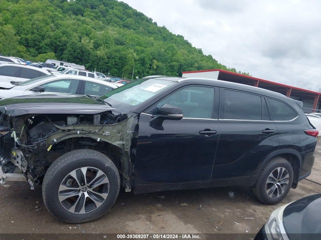 Toyota Highlander Xle 2021 5TDHZRBH3MS062091 Image 15