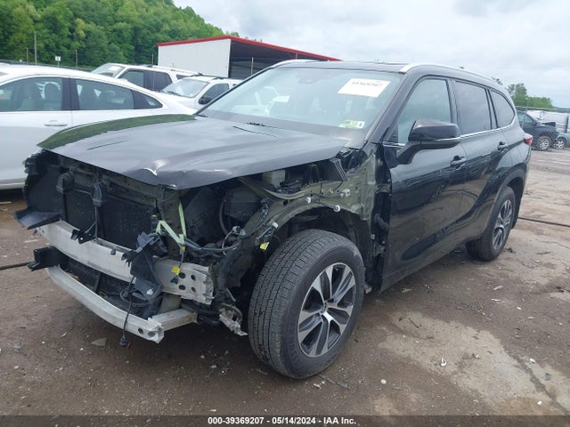 Toyota Highlander Xle 2021 5TDHZRBH3MS062091 Image 2