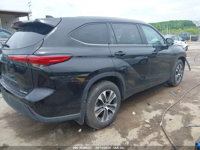 Toyota Highlander Xle 2021 5TDHZRBH3MS062091 Image 4