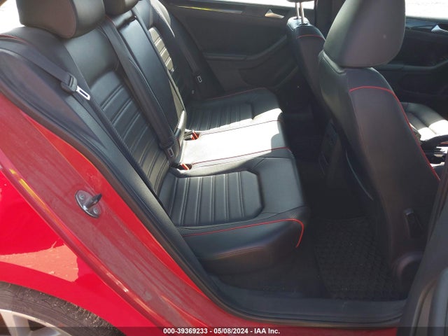 3VW5S7AJ4EM288235 Volkswagen Jetta Gli Edition 30