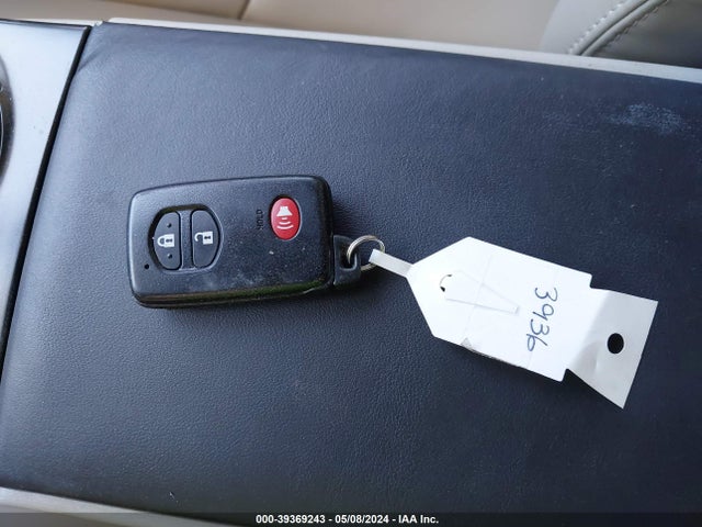 Toyota Prius V Five 2015 JTDZN3EU2FJ032943 Image 11
