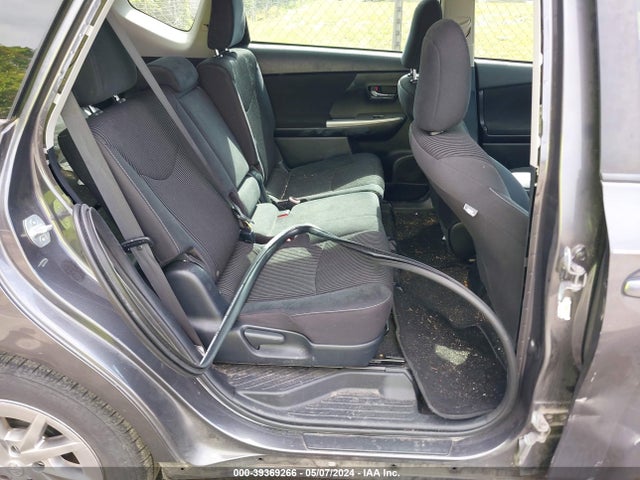 Toyota Prius V Three 2017 JTDZN3EU4HJ073092 Image 8
